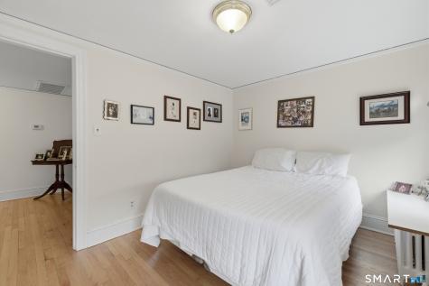 198 Auburn Road West Hartford CT 06119