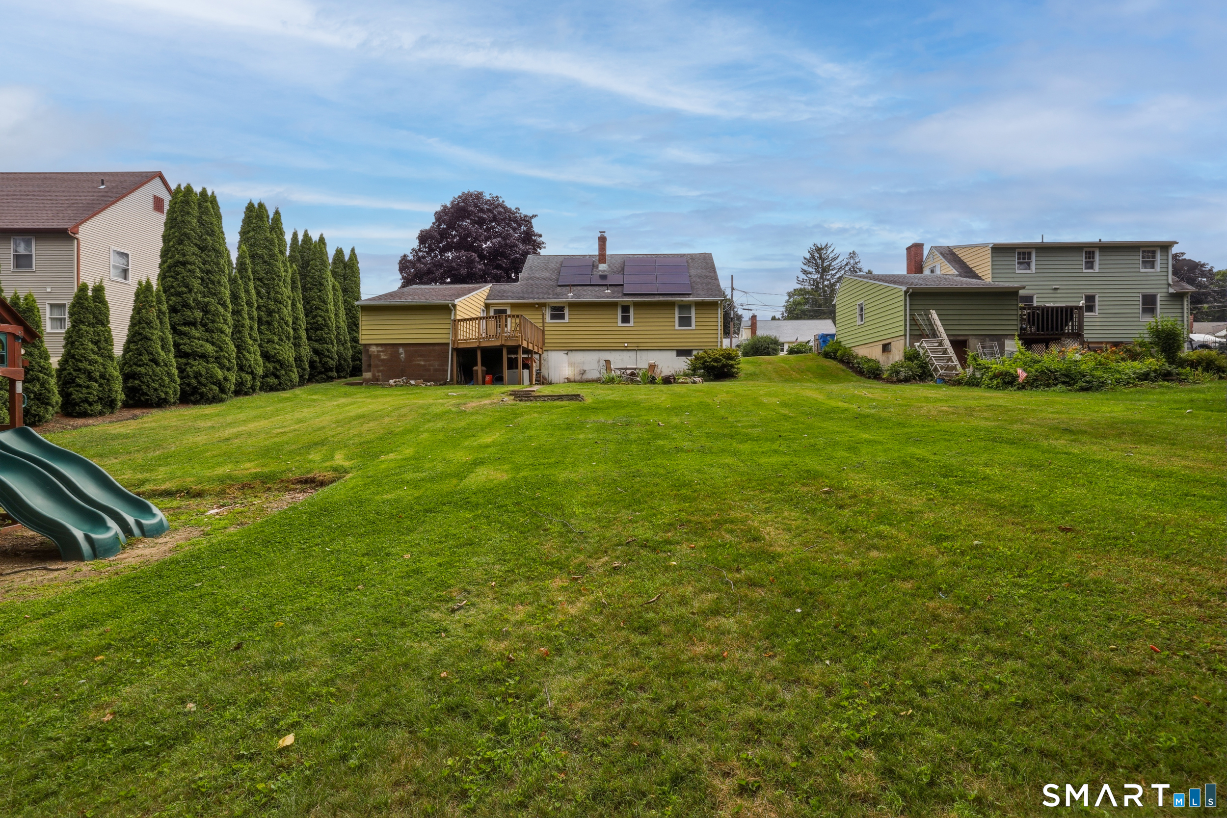 18 Leslie Court Bristol CT 06010