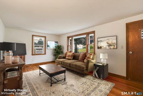 18 Leslie Court Bristol CT 06010