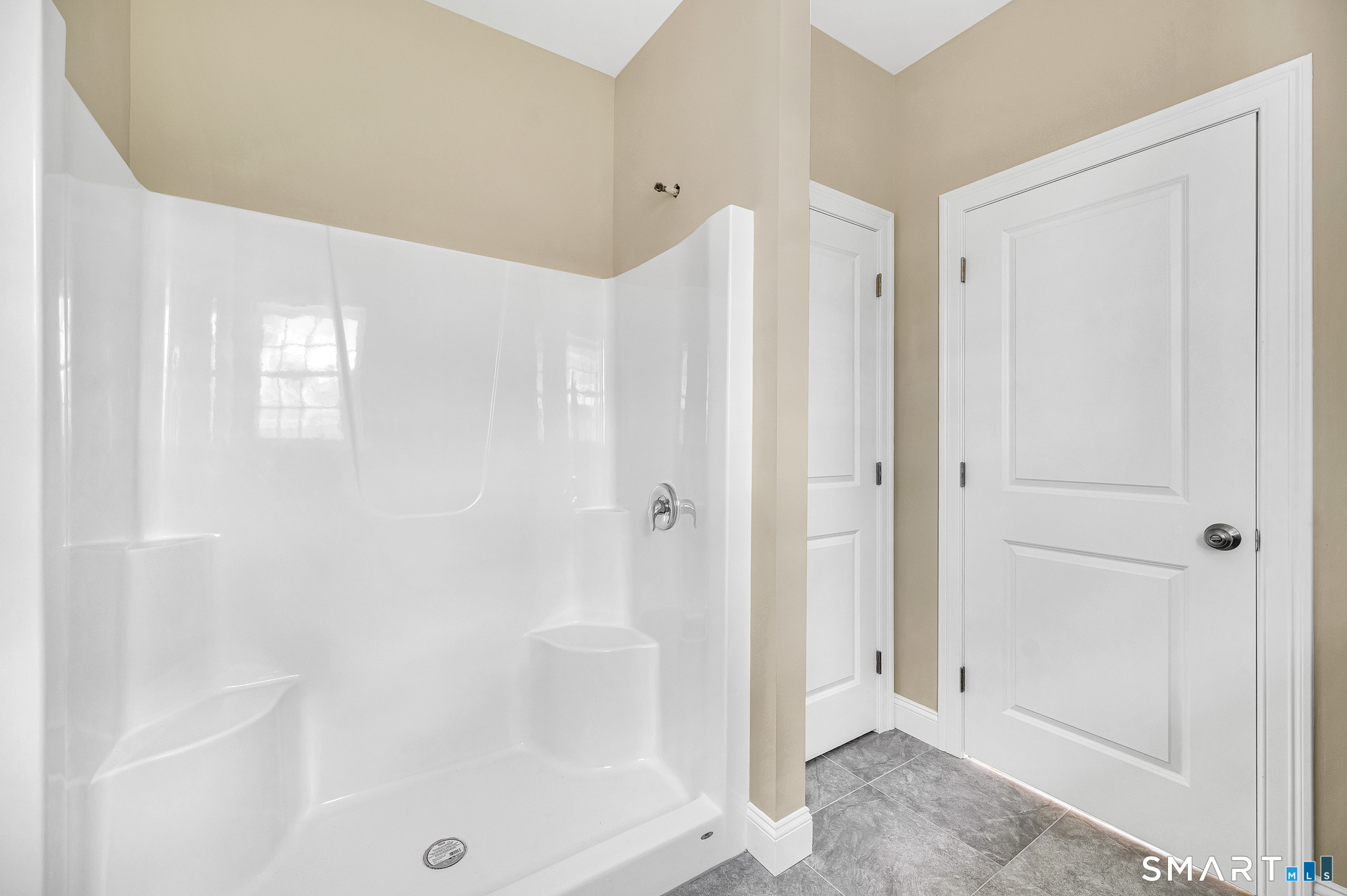 UNIT 2-41 Webster Lane Middletown CT 06457