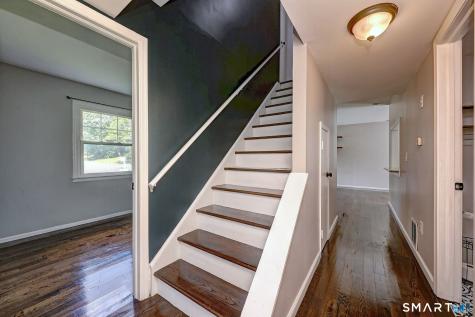 87 Sunburst Road Naugatuck CT 06770