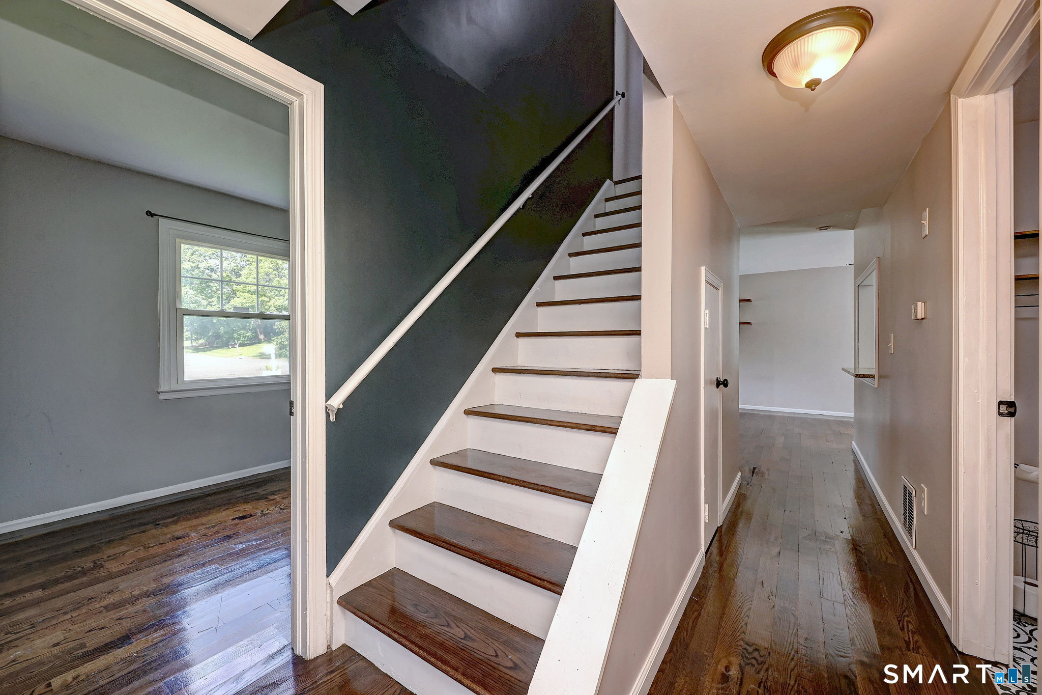 87 Sunburst Road Naugatuck CT 06770