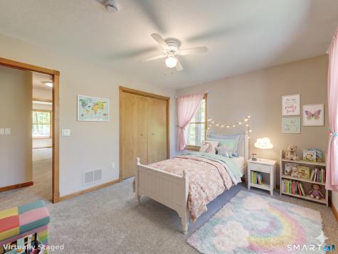 123 Round Hill Road Middletown CT 06457