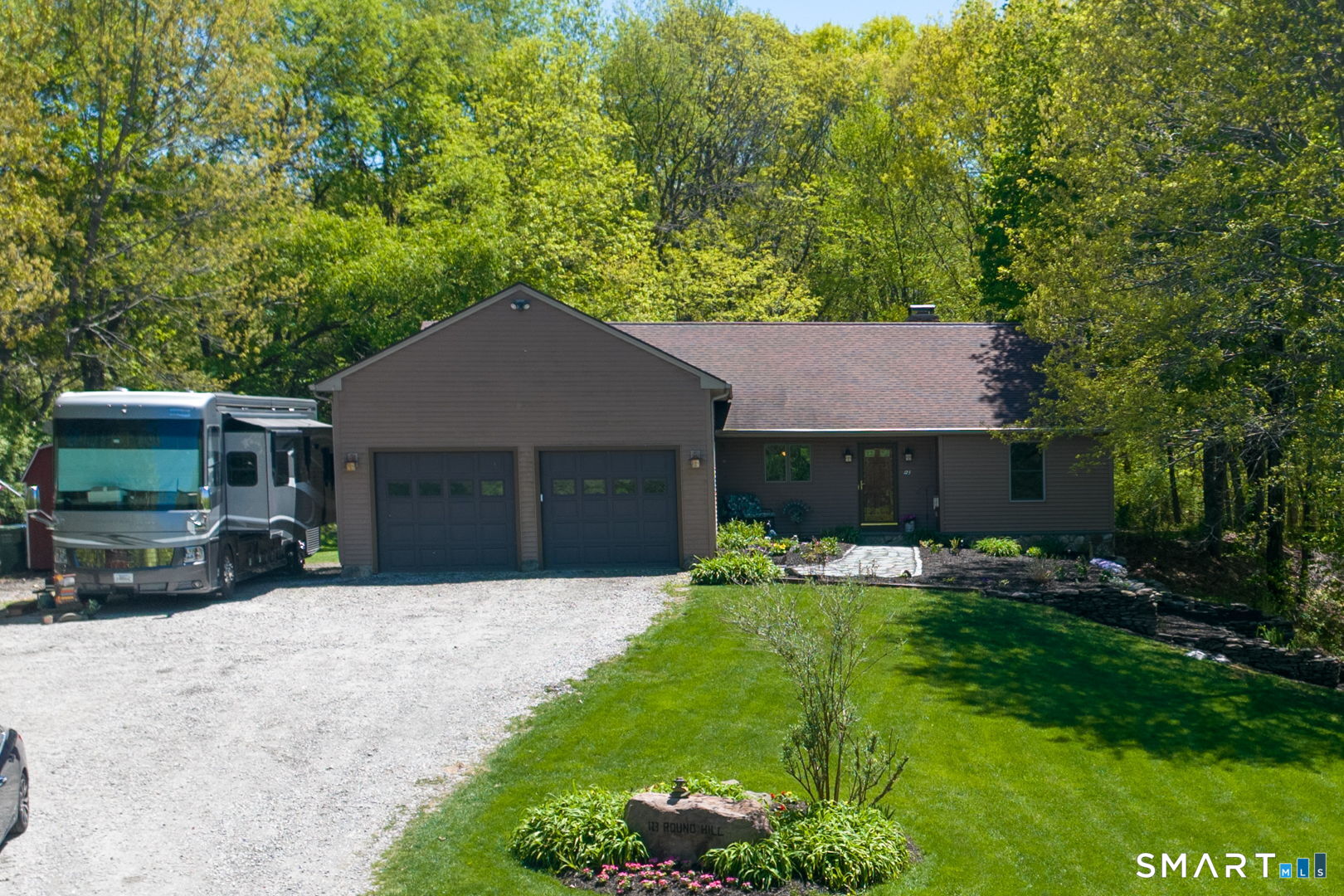 123 Round Hill Road Middletown CT 06457