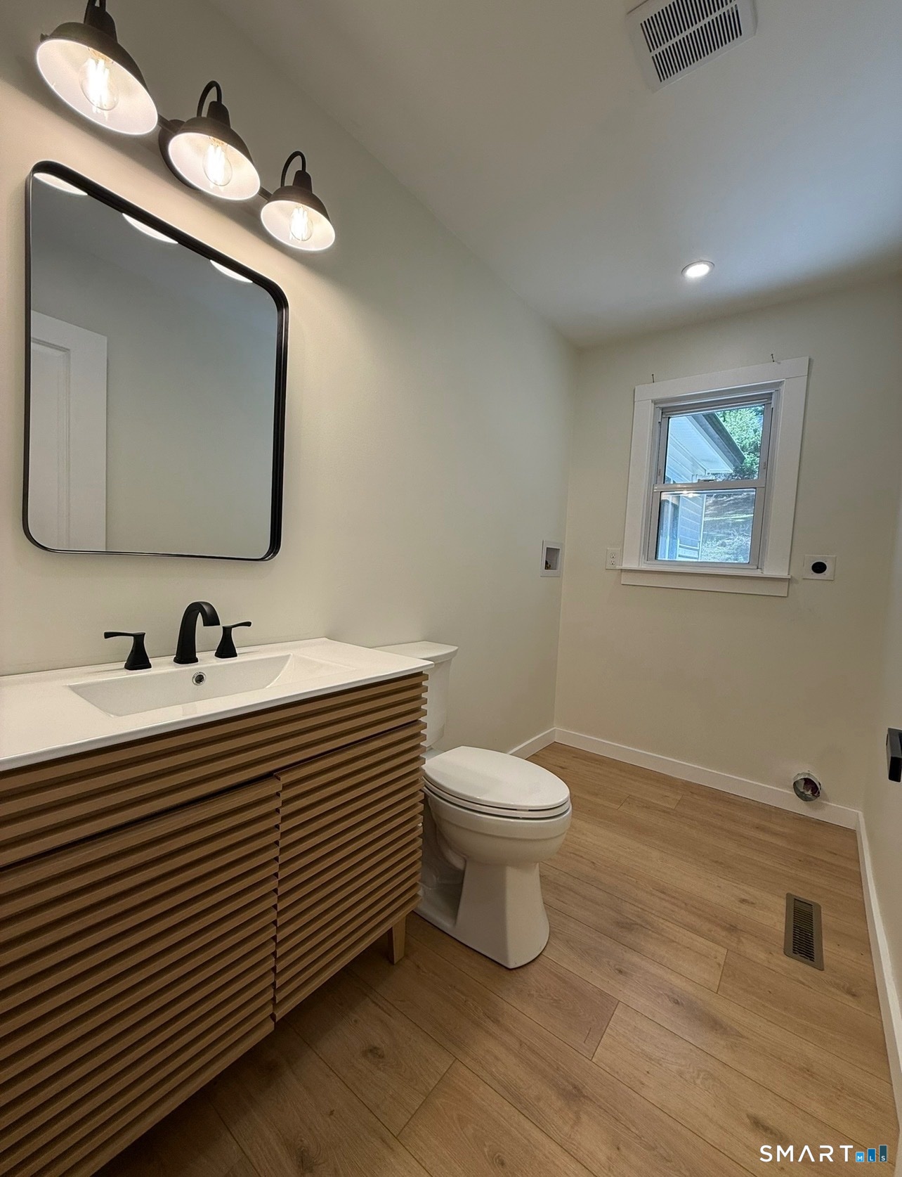 8 Rustic Road Ridgefield CT 06877