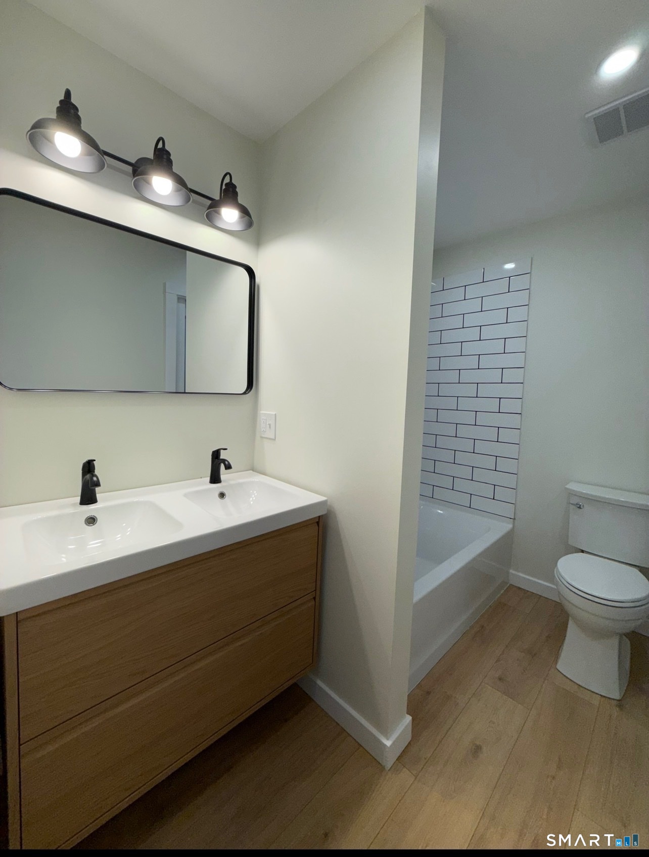 8 Rustic Road Ridgefield CT 06877
