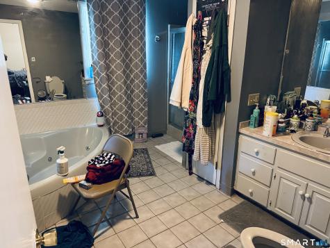 1192 Paradise Avenue Hamden CT 06514