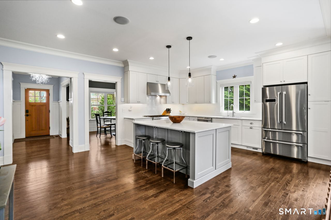 211 Lloyd Drive Fairfield CT 06825
