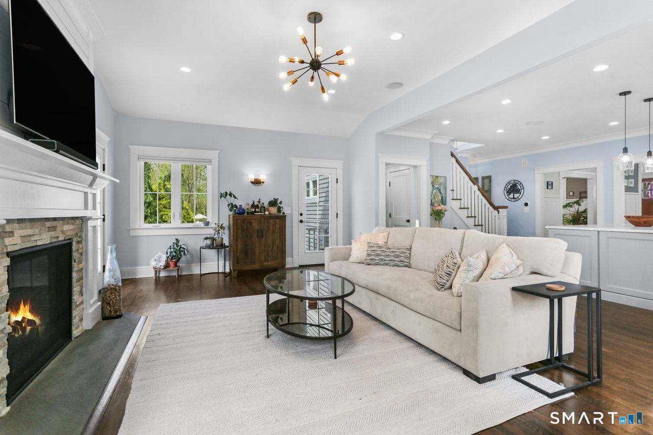 211 Lloyd Drive Fairfield CT 06825