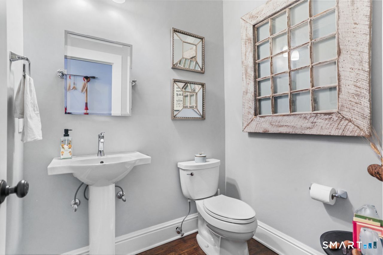211 Lloyd Drive Fairfield CT 06825