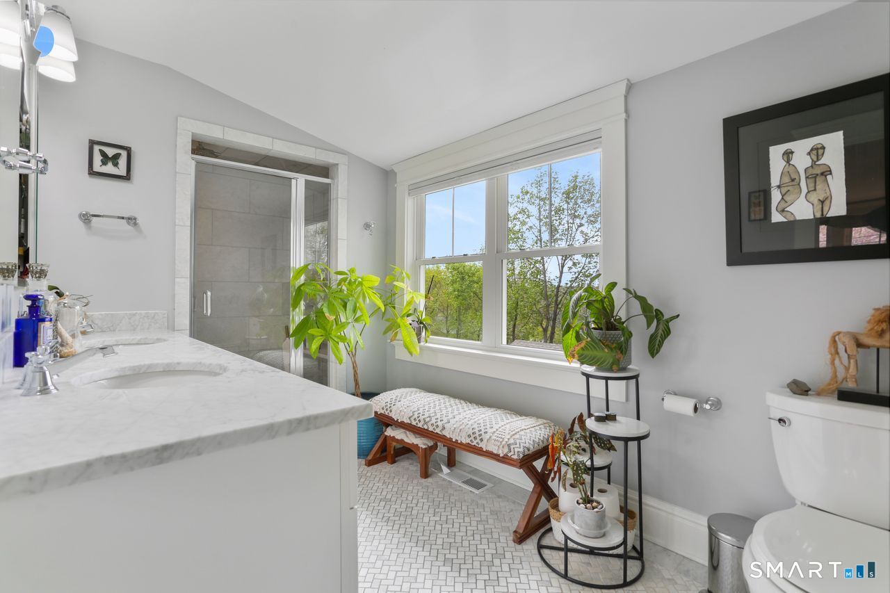 211 Lloyd Drive Fairfield CT 06825