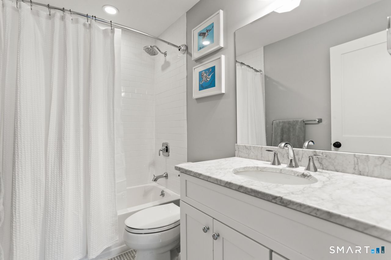 211 Lloyd Drive Fairfield CT 06825