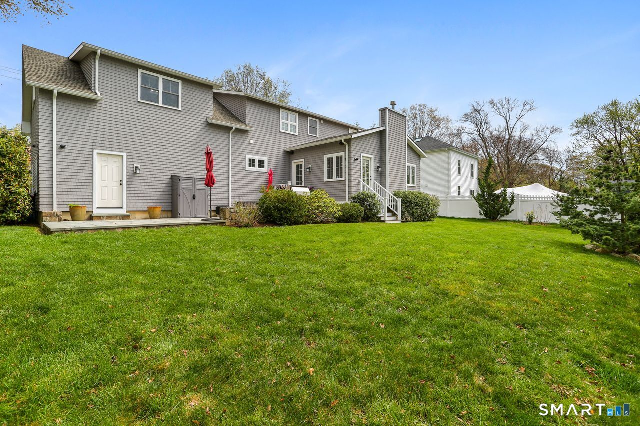 211 Lloyd Drive Fairfield CT 06825