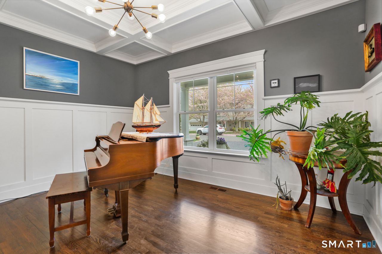 211 Lloyd Drive Fairfield CT 06825
