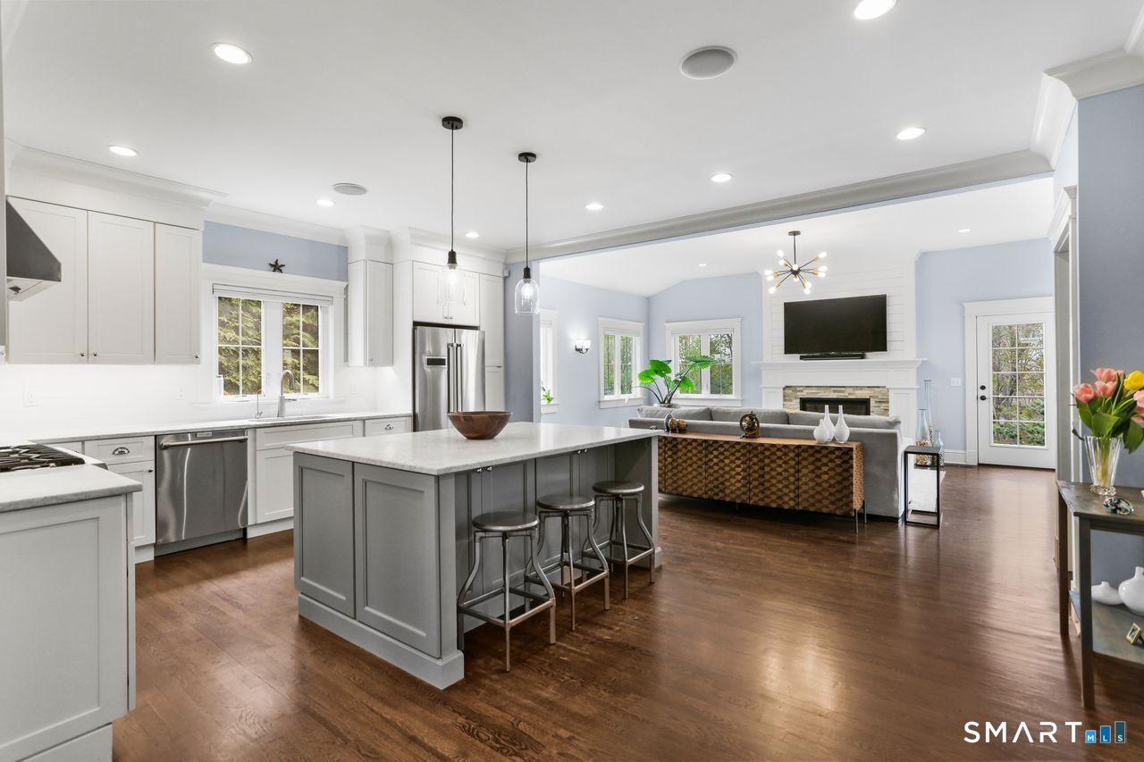 211 Lloyd Drive Fairfield CT 06825
