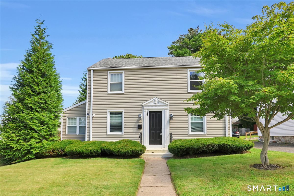 17 Crown Street Bristol CT 06010