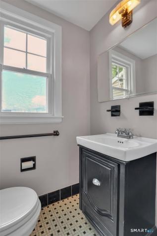 17 Crown Street Bristol CT 06010