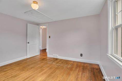 17 Crown Street Bristol CT 06010