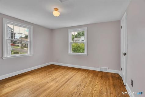 17 Crown Street Bristol CT 06010