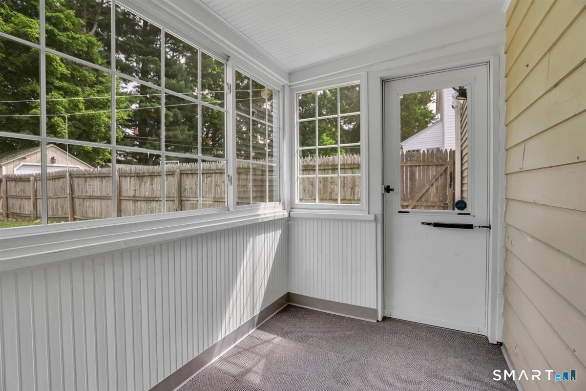 17 Crown Street Bristol CT 06010