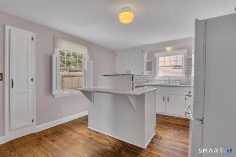 17 Crown Street Bristol CT 06010