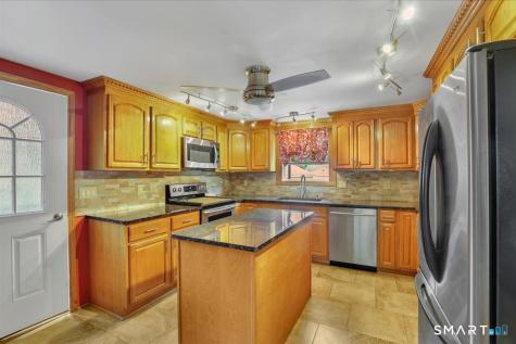 5 Chimney Hill Road Wallingford CT 06492