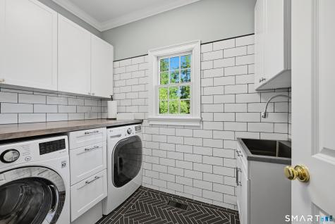 3 Hamlin Court Brookfield CT 06804