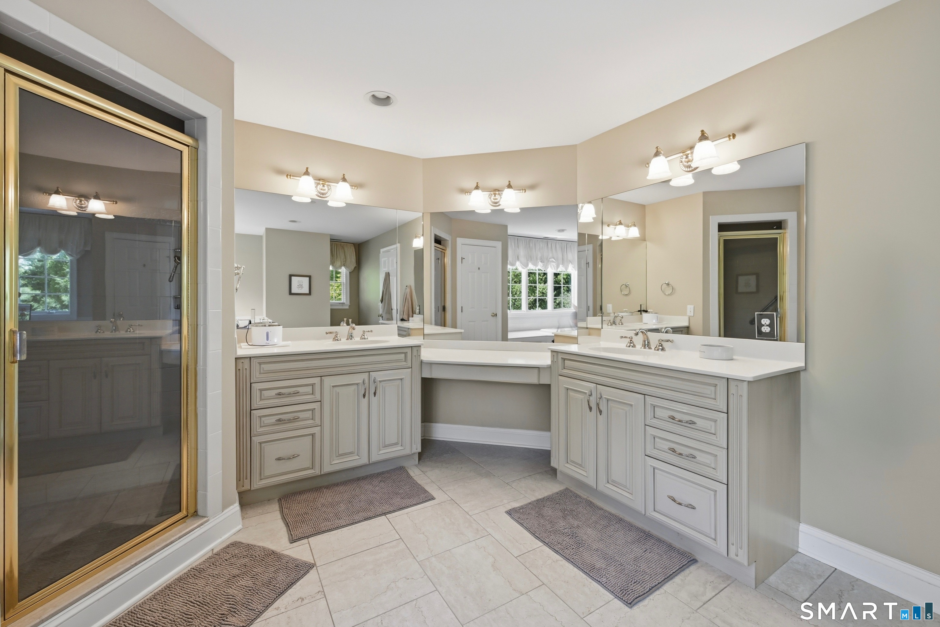 3 Hamlin Court Brookfield CT 06804