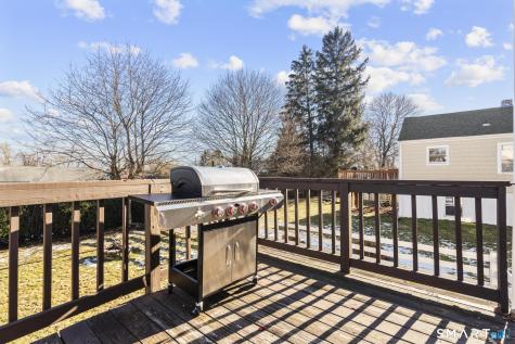 31 Flyers Drive Norwich CT 06360