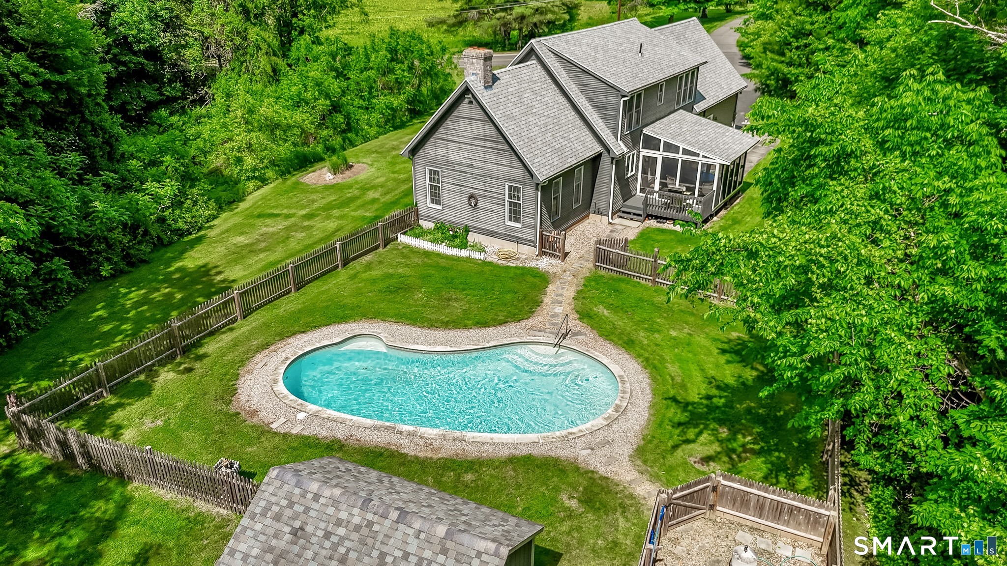 1159 River Boulevard Suffield CT 06078