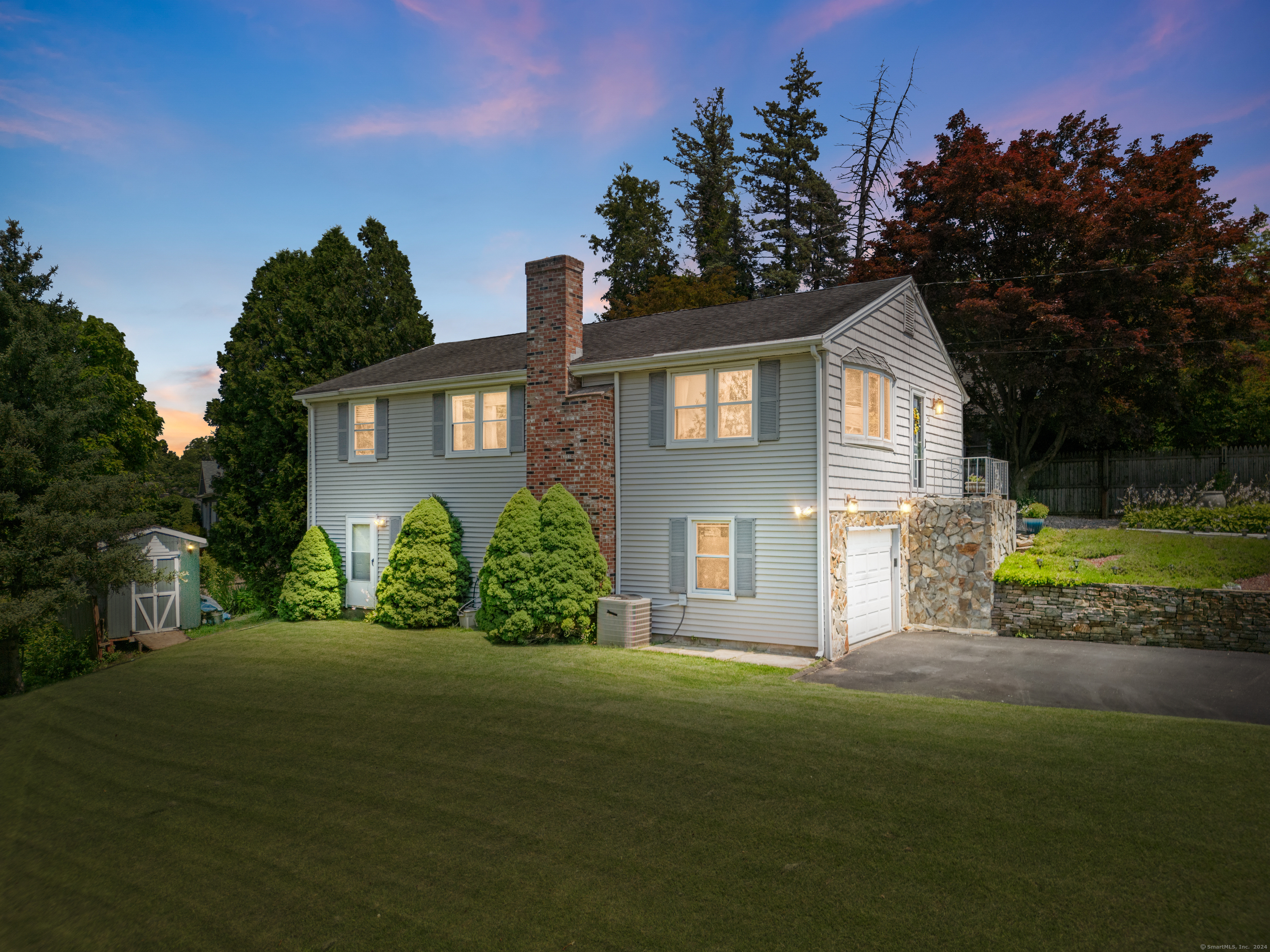 252 John Street Newington CT 06111