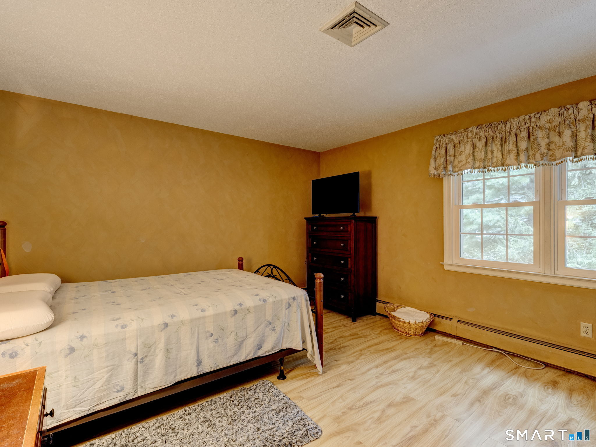 20 Christine Lane South Windsor CT 06074