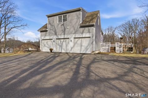 22 Misty Vale Road Newtown CT 06482