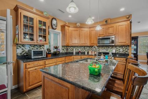 9 Reservoir View Ledyard CT 06339