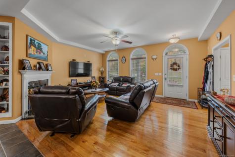 9 Reservoir View Ledyard CT 06339