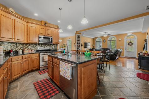 9 Reservoir View Ledyard CT 06339