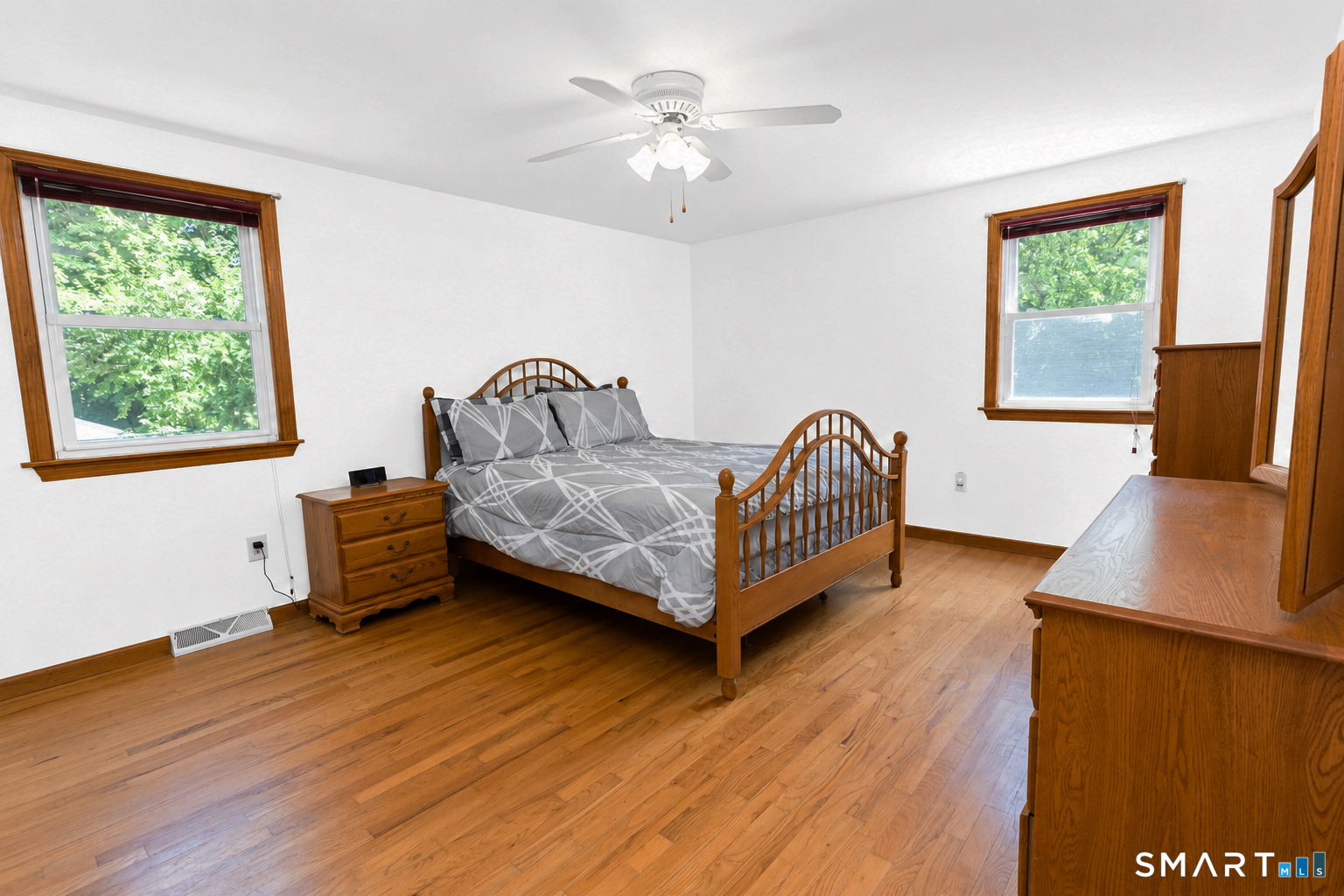 86 Simsbury Manor Drive Simsbury CT 06089