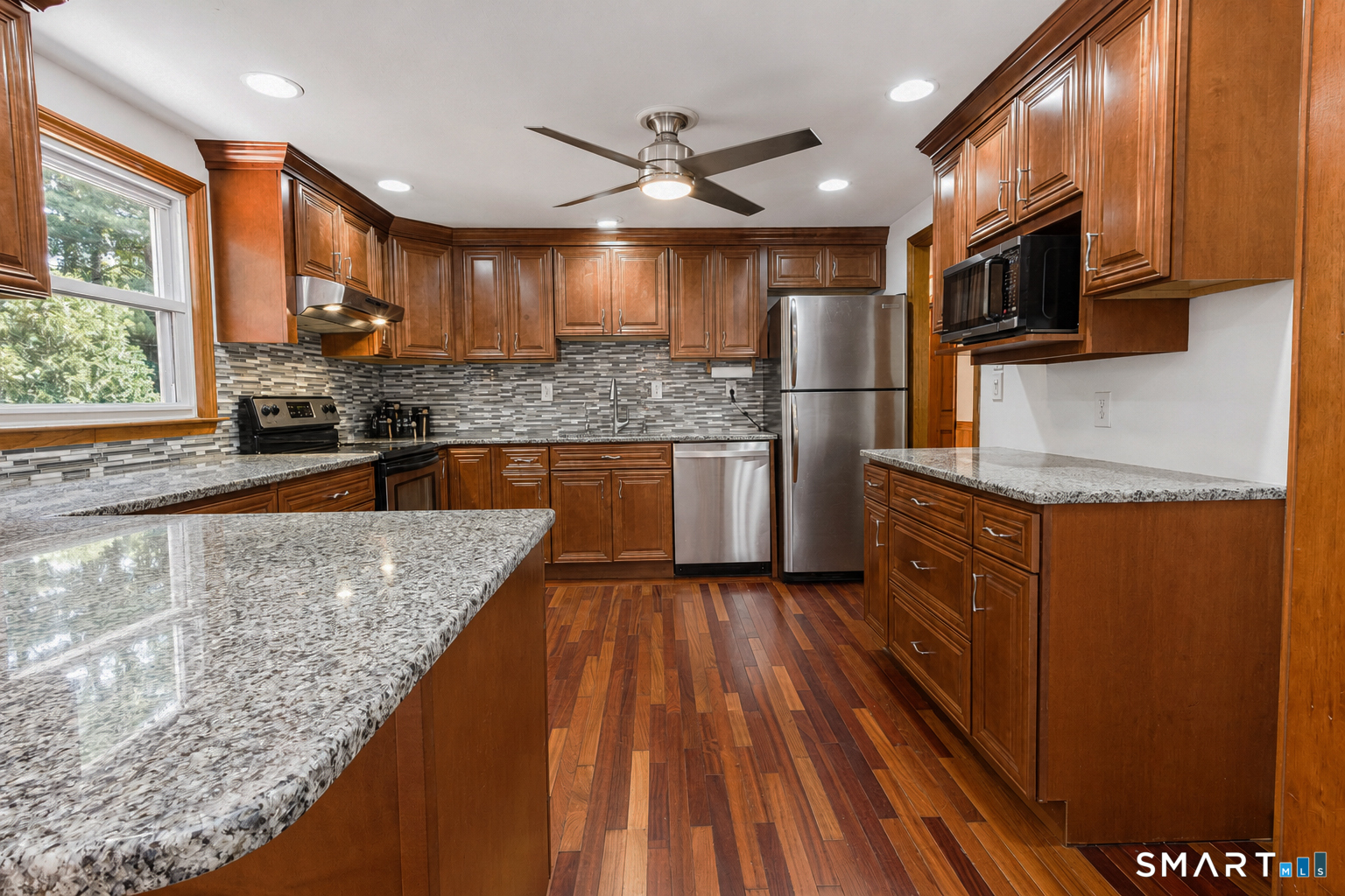 86 Simsbury Manor Drive Simsbury CT 06089