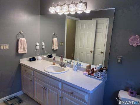 9 Osprey Drive Seymour CT 06483
