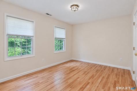 30 Country Way Bethel CT 06801