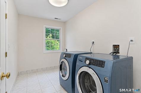 30 Country Way Bethel CT 06801