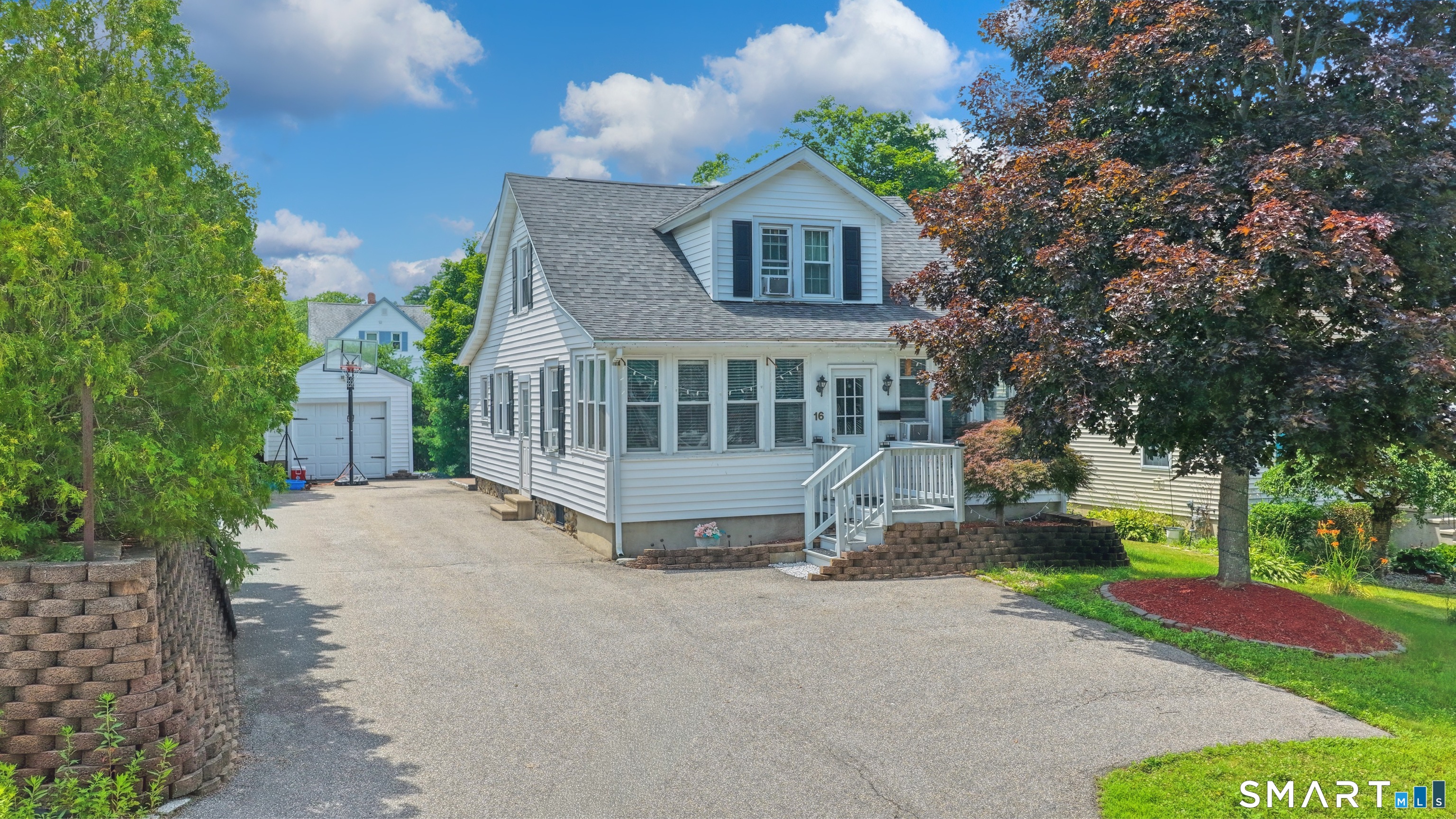 16 Dewey Avenue Plymouth CT 06786