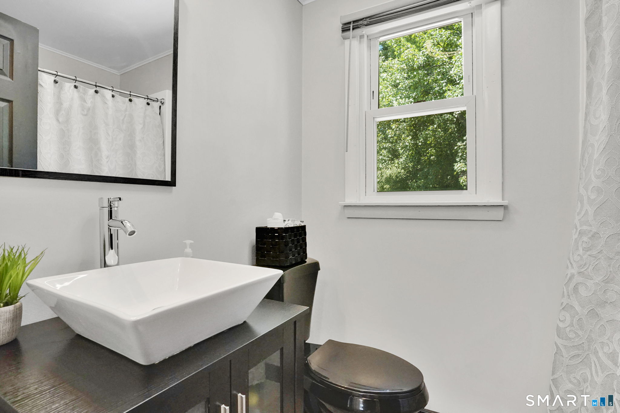 64 Beacon Hill Road East Hartford CT 06108
