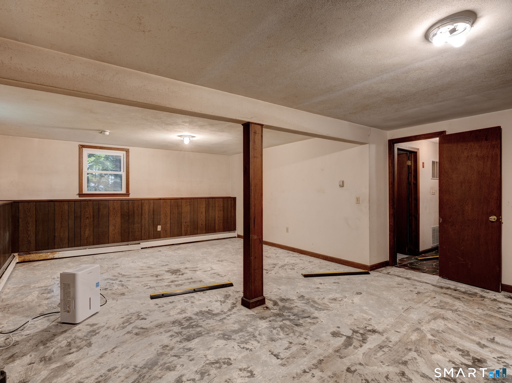 24 Tunxis Road Bristol CT 06010