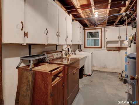 24 Tunxis Road Bristol CT 06010
