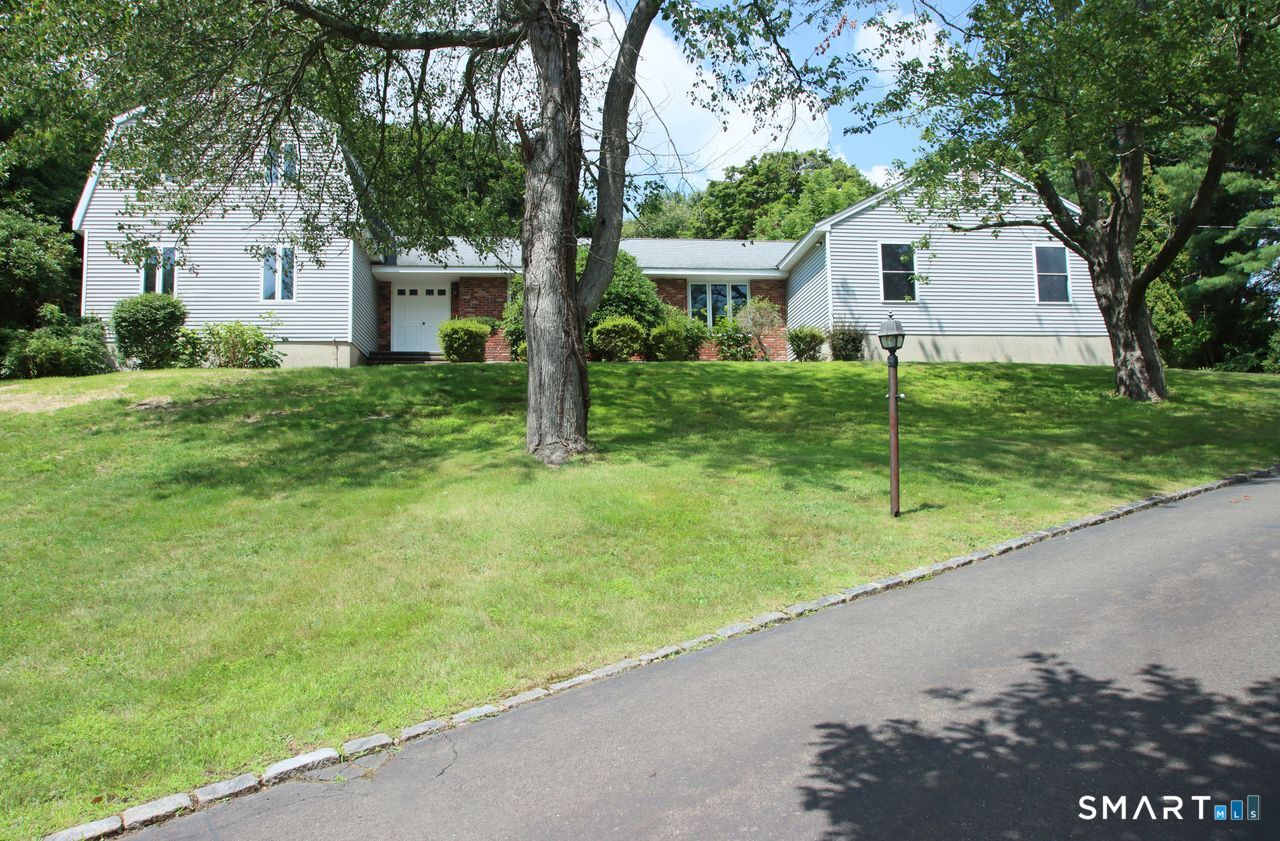 328 Saybrook Road Orange CT 06477