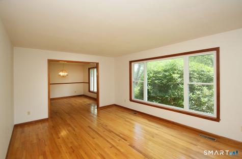 328 Saybrook Road Orange CT 06477