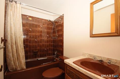 328 Saybrook Road Orange CT 06477