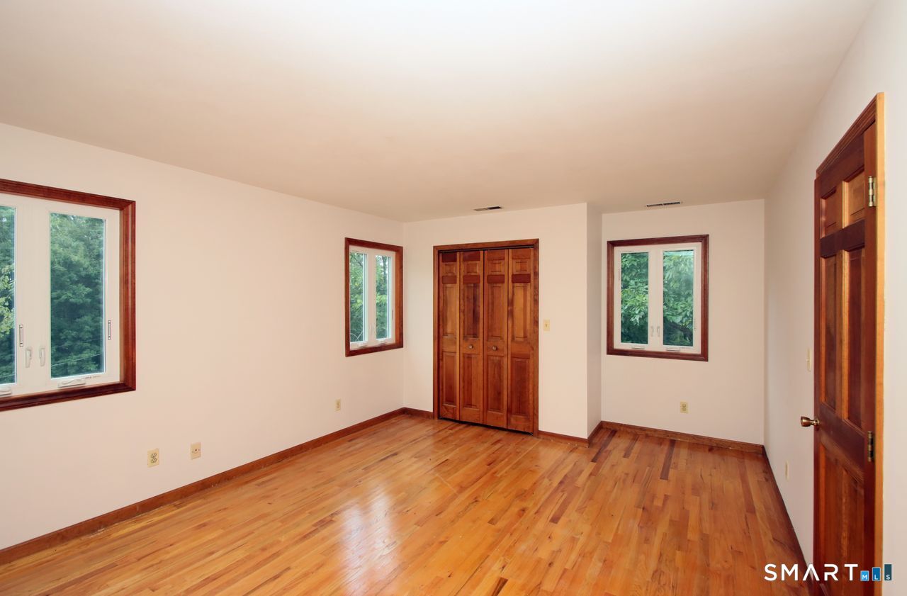 328 Saybrook Road Orange CT 06477