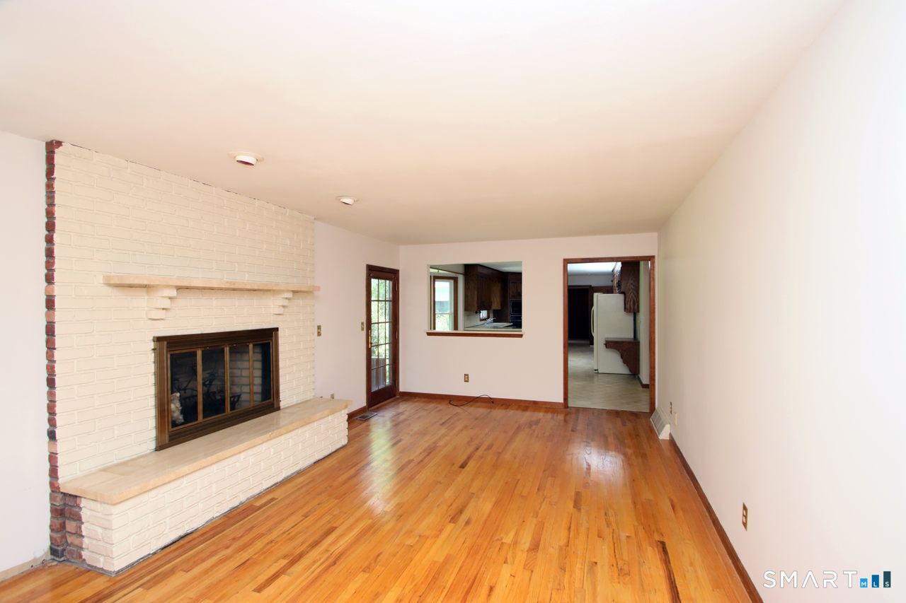328 Saybrook Road Orange CT 06477